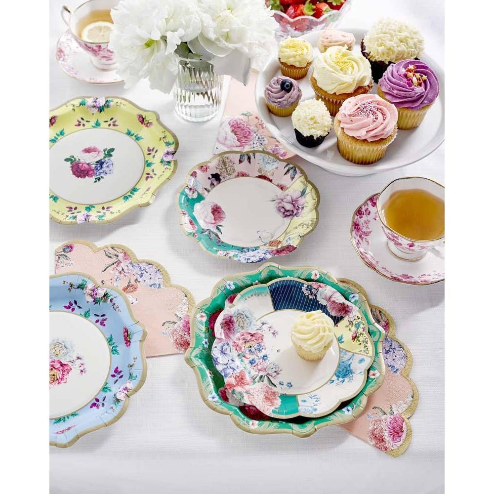 Truly Scrumptious Vintage Paper Plates